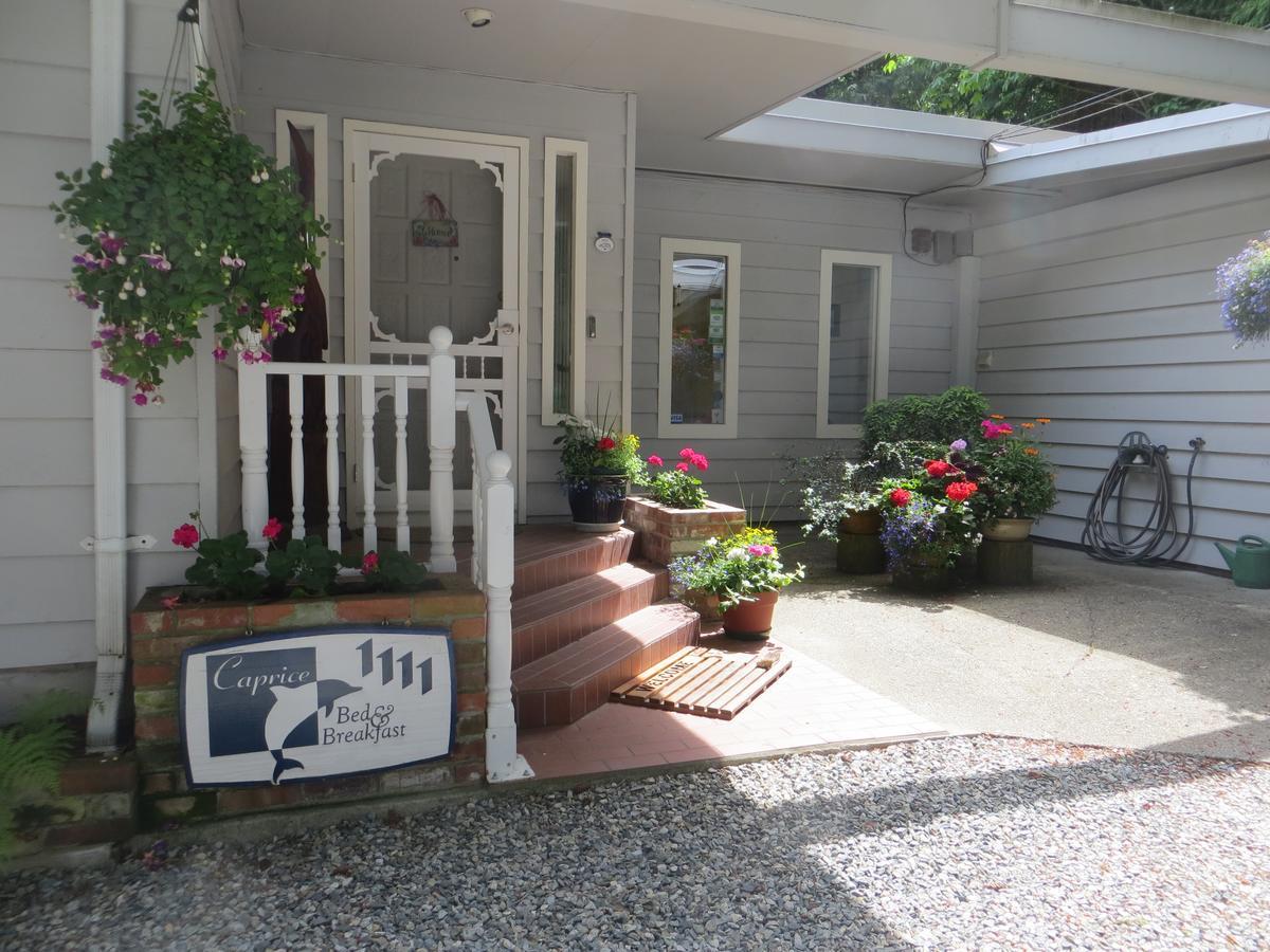Bed and Breakfast Caprice Roberts Creek Экстерьер фото